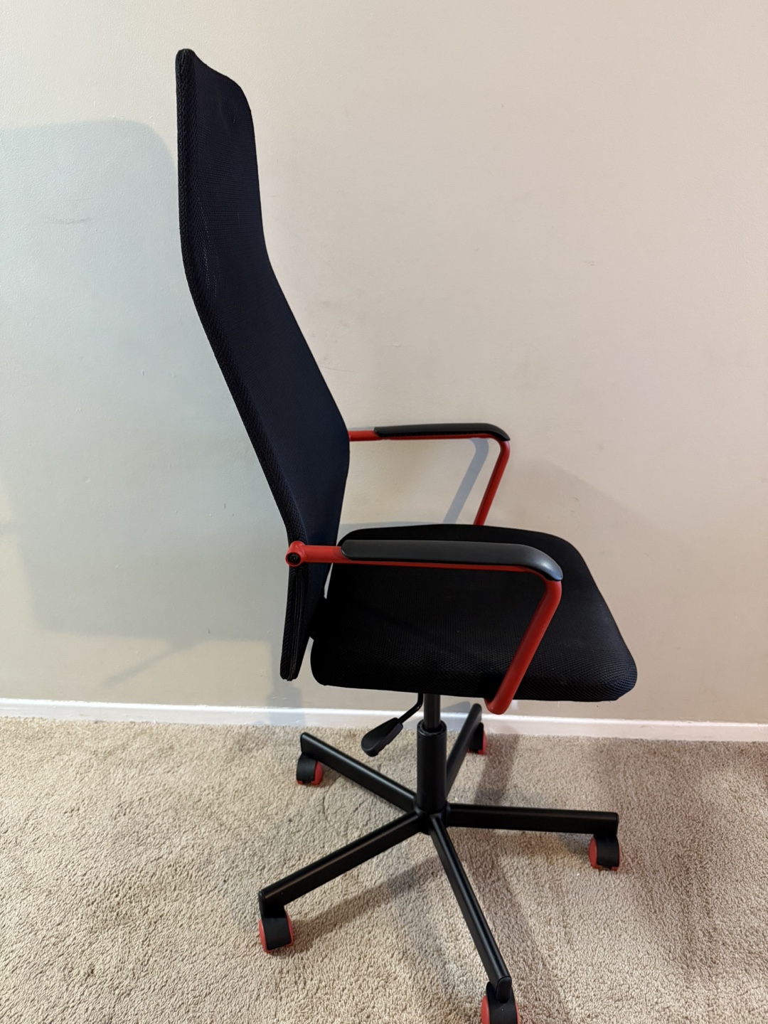 Black and Red Office Chair