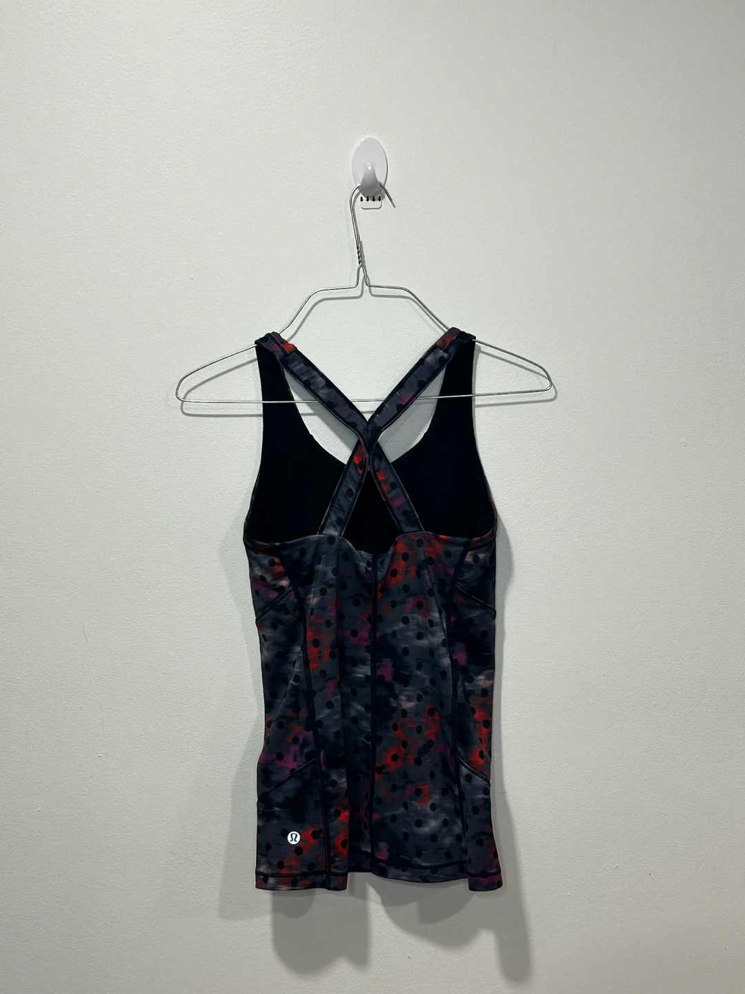 Lululemon Size 4 Tank Top - photo 2