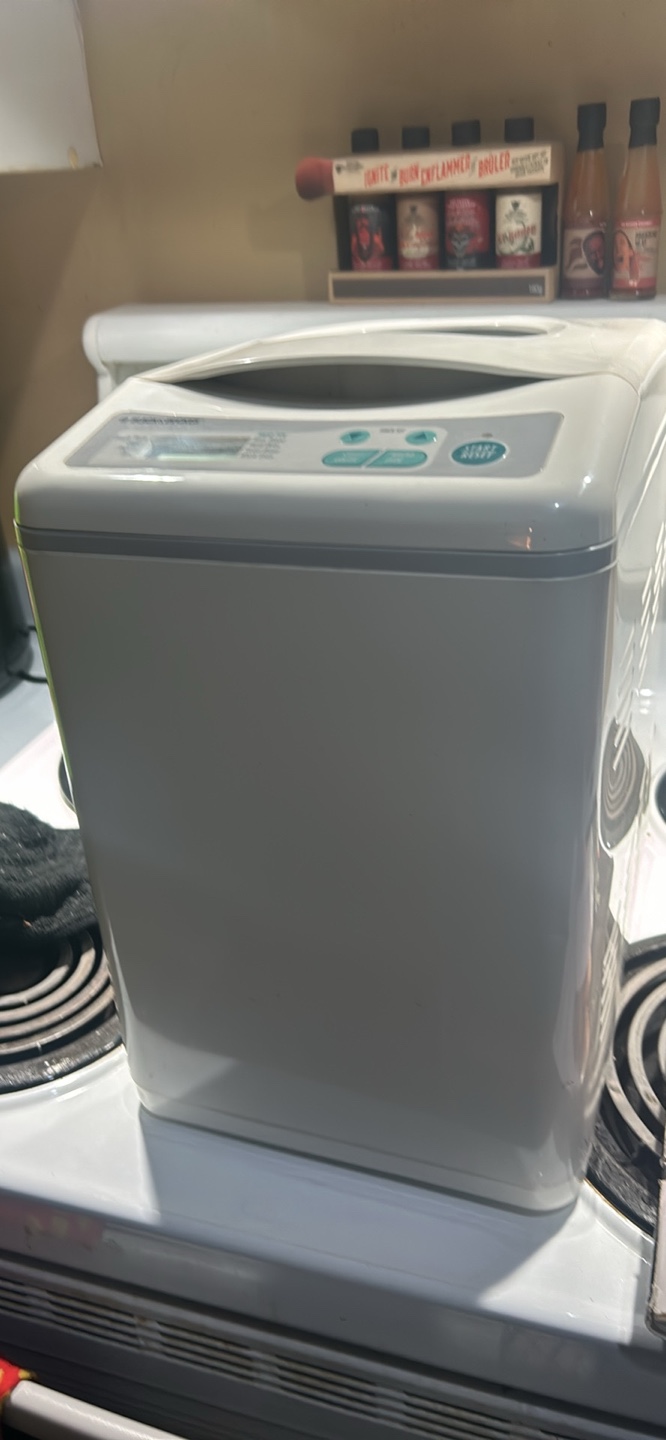 Black & Decker All-in-One Deluxe Automatic Breadmaker - photo 2
