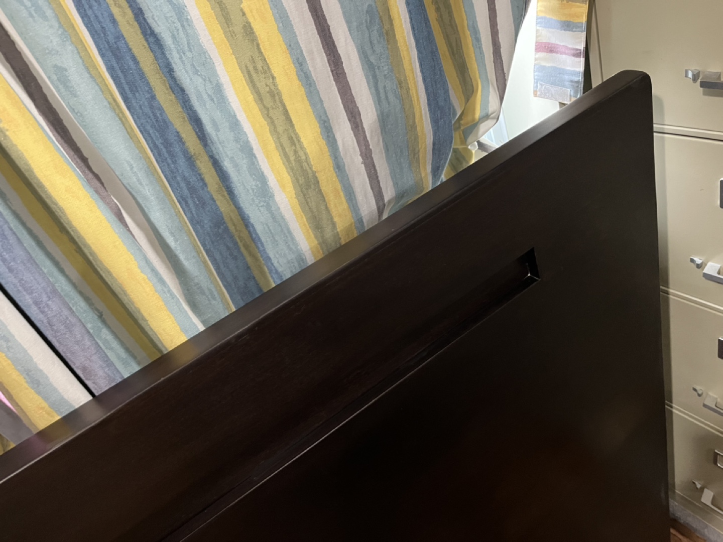 Dark Brown Wooden Headboard Queen size - photo 3