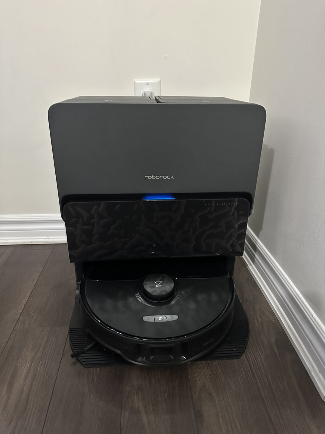 Roborock S8 Ultra Robot Vacuum and Mopping Station