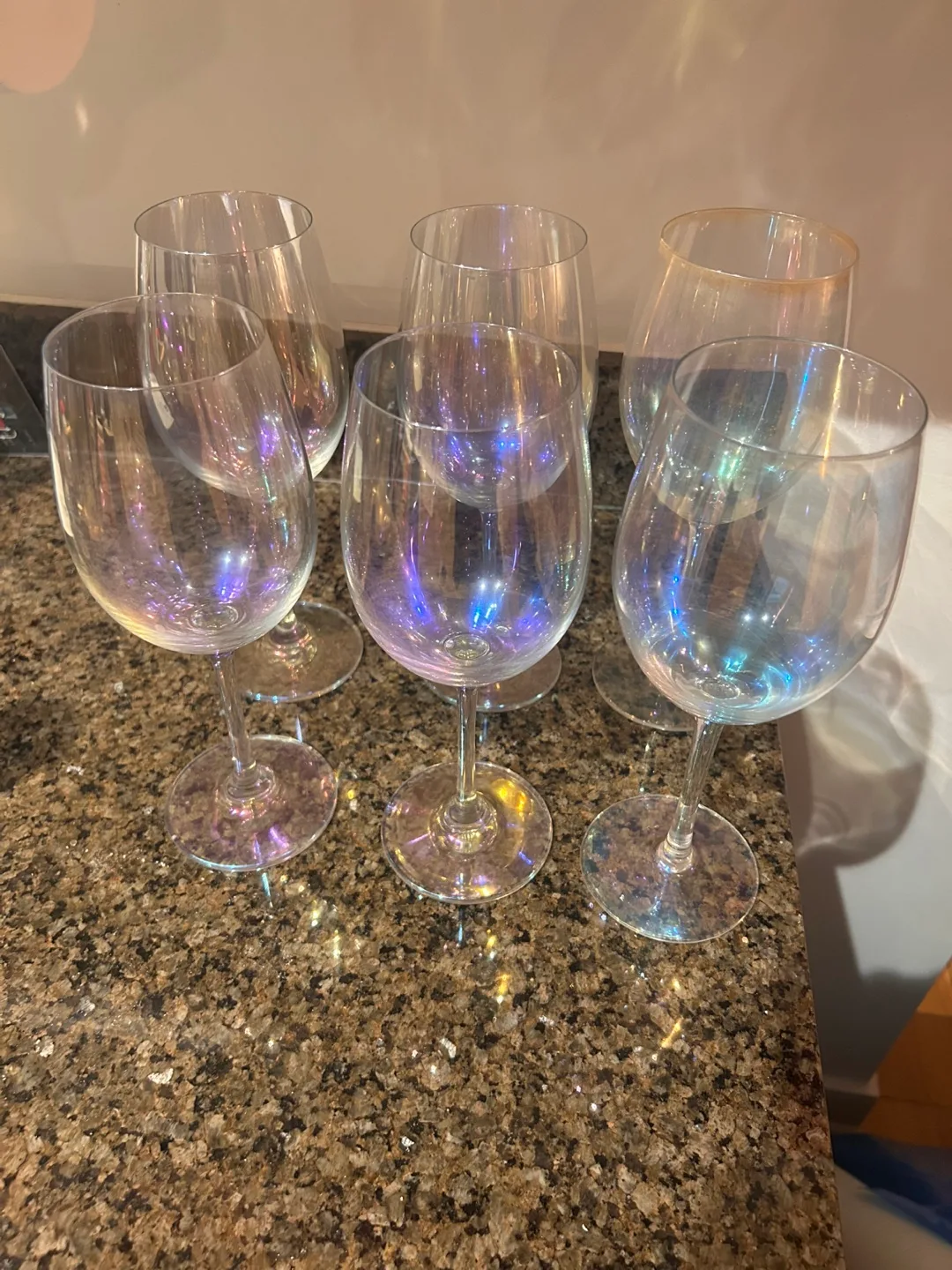 Set of six iridescent wine glasses thumbnail