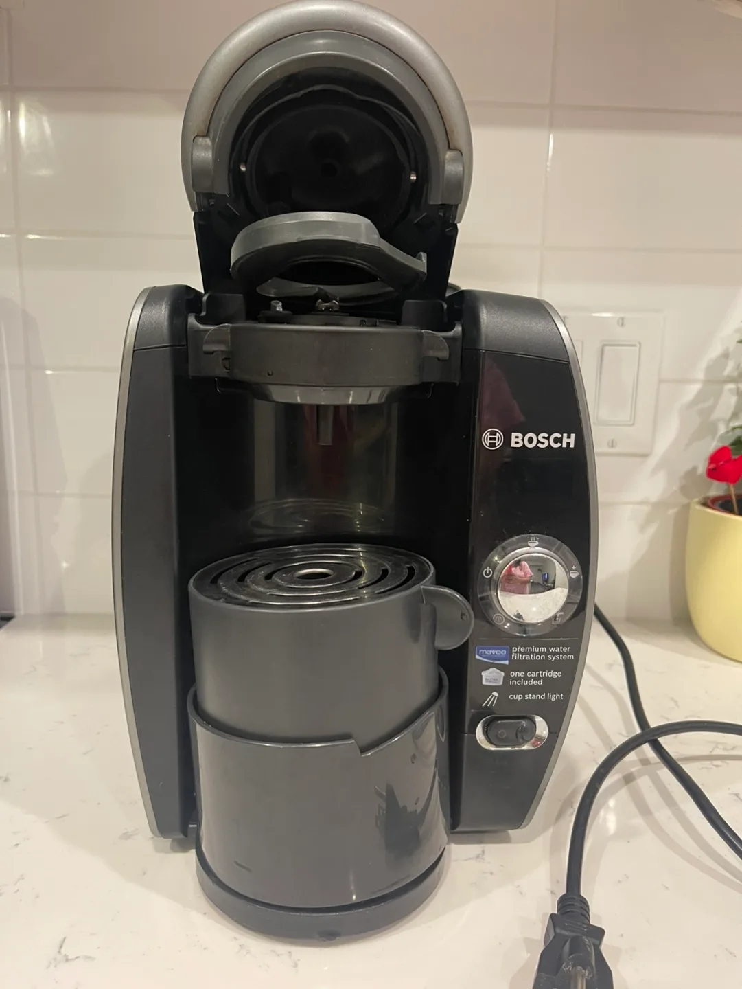 Bosch Tassimo TAS6502 Single-Serve Coffee Machine image indicator(2)