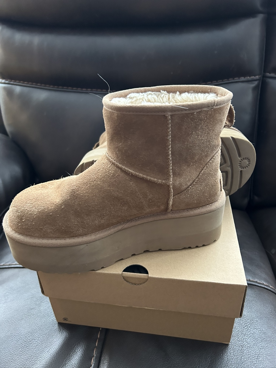 UGG Neumel Chukka Platform Boots