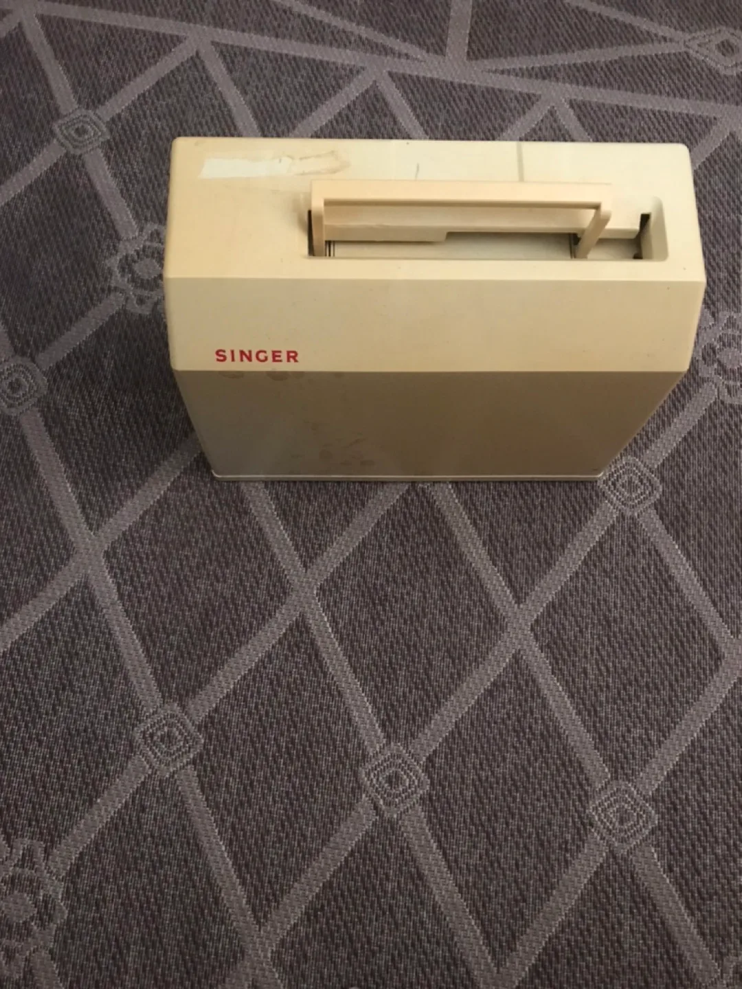 Vintage Singer Sewing Machine image indicator(2)