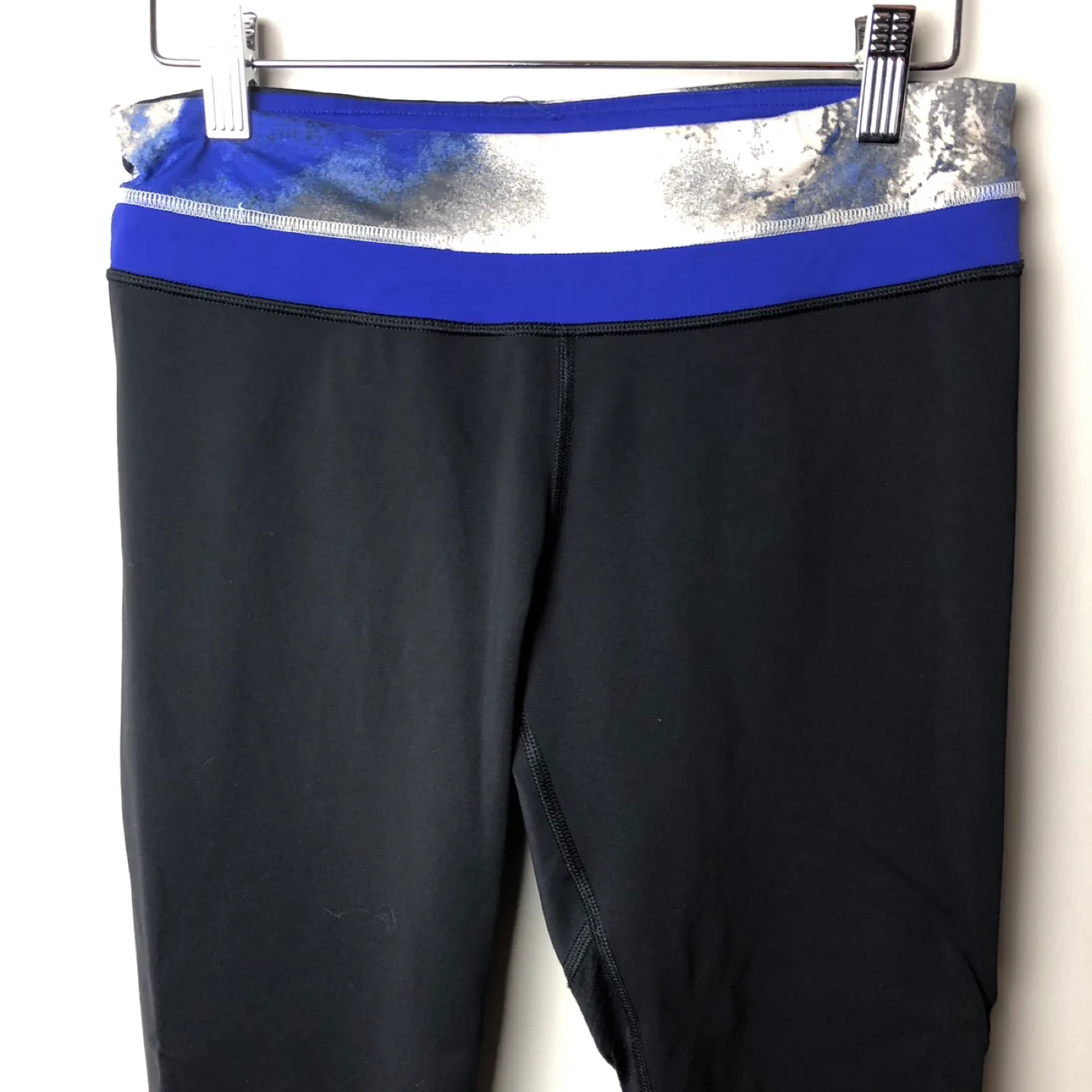 Lululemon Run Inspire Crop image indicator(3)