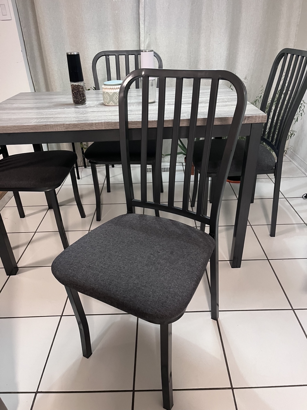5-Piece Dining Set: Table and Four Chairs - photo 2
