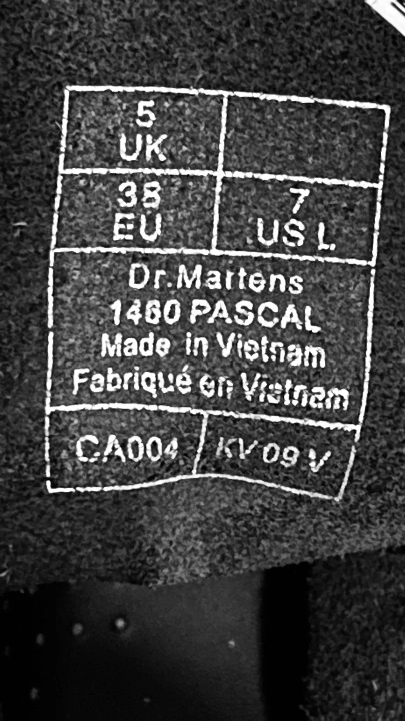 Doc Martens 1460 Boots Size 7 image indicator(4)