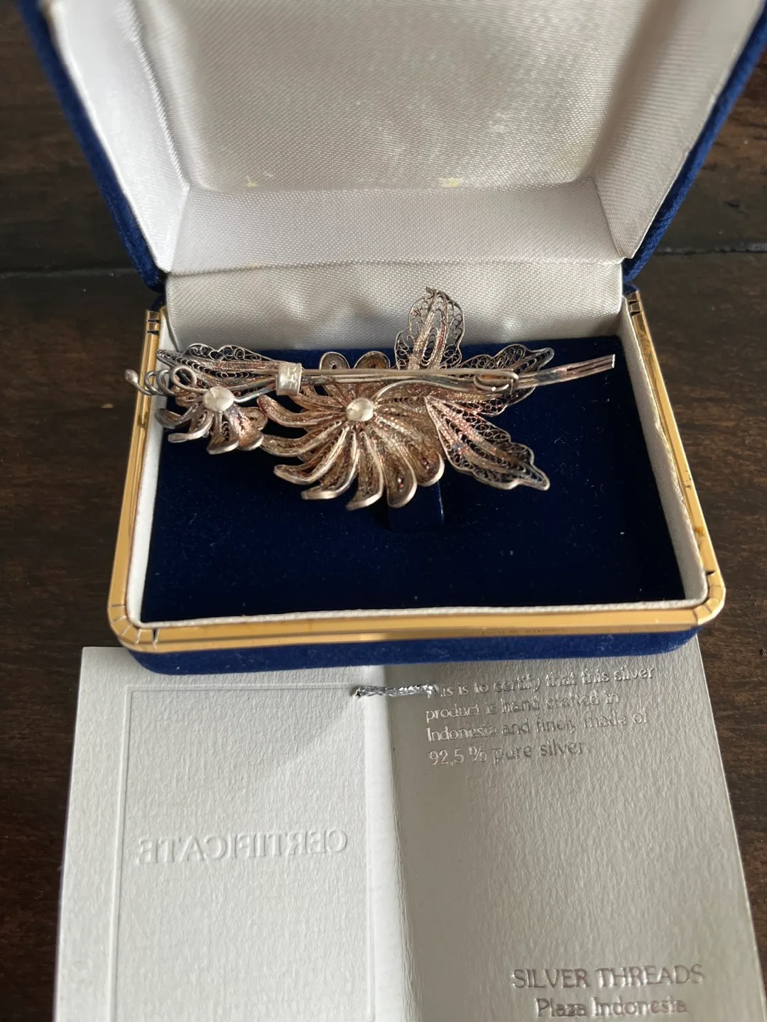 Vintage Silver Threads Filigree Brooch image indicator(3)