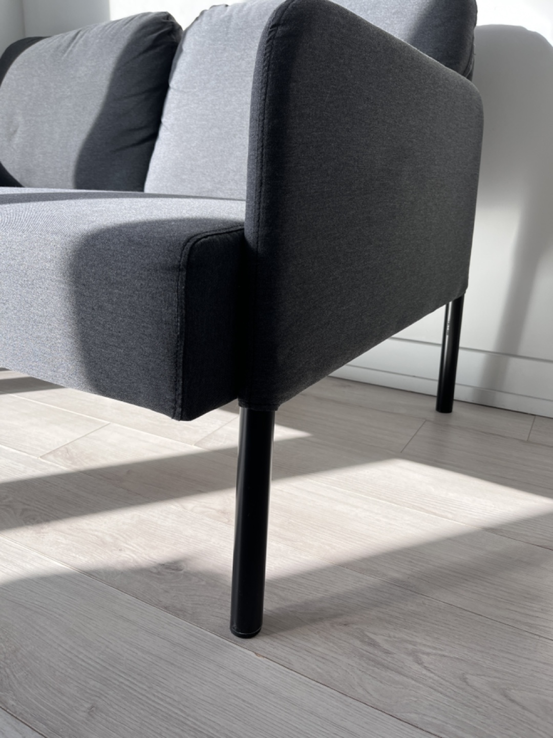 IKEA Glostad Sofa - photo 5