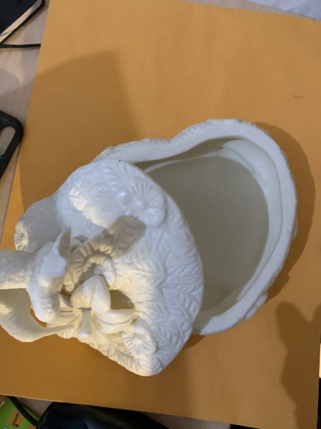 White Hummingbird Trinket Box image indicator(2)