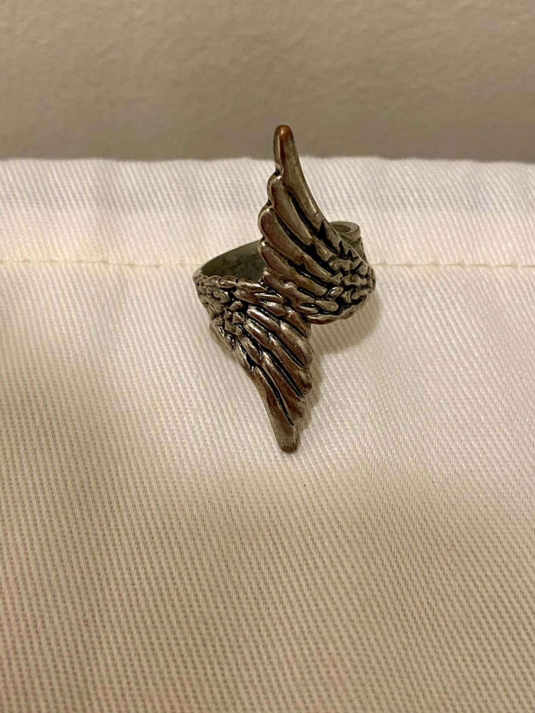Wing Design Ring