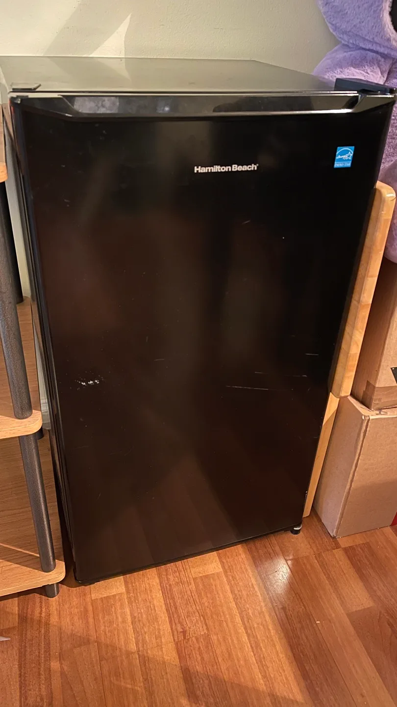 Hamilton Beach Compact Refrigerator