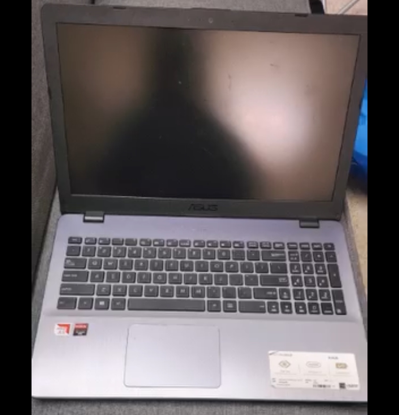 ASUS Laptop - Excellent Condition - photo 3