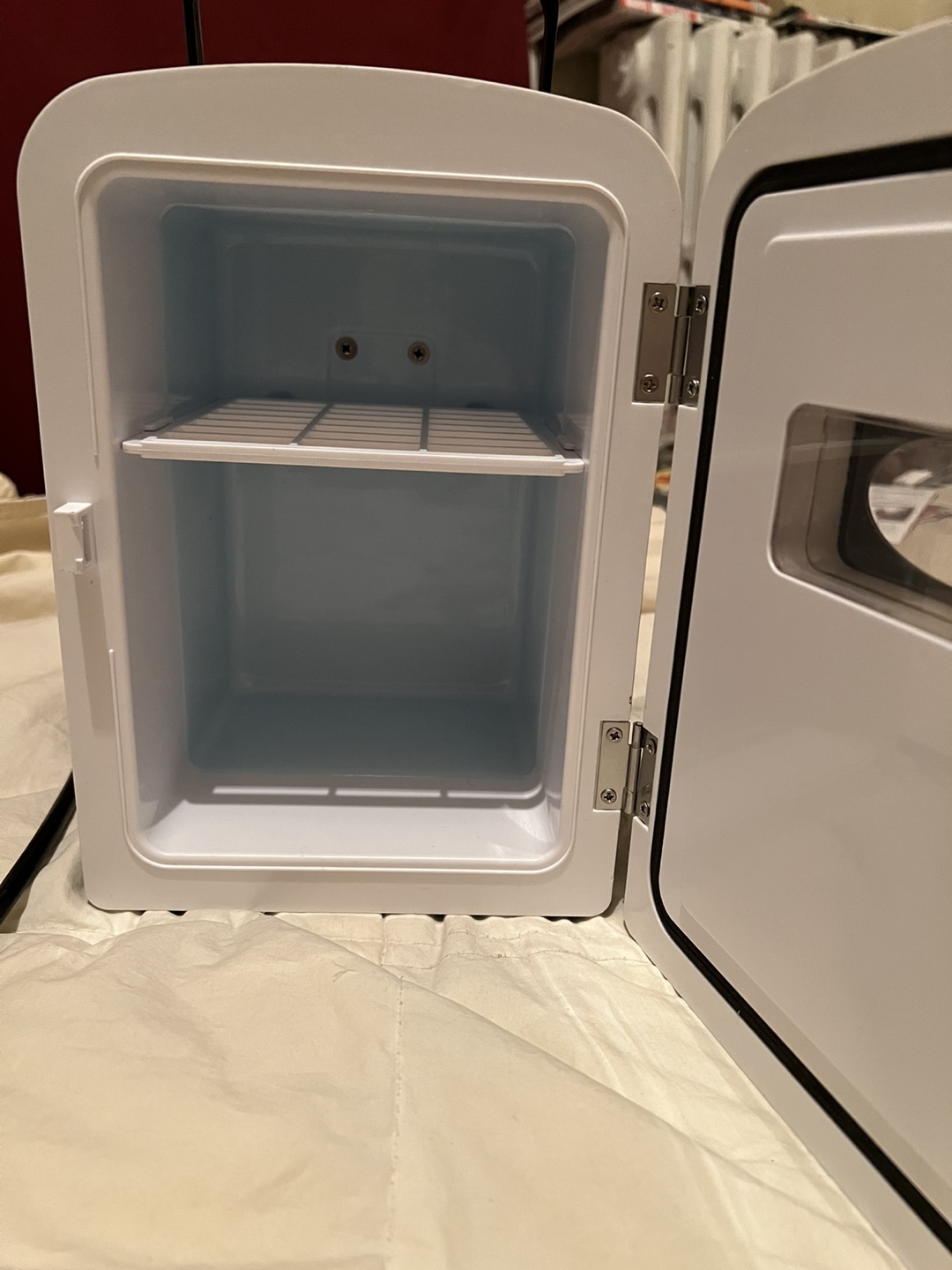 Koolatron Retro Mini Cooler - photo 2