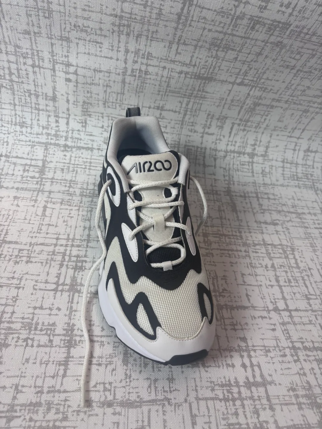 Nike Air Max 200 Sneakers - Size 10 image indicator(2)