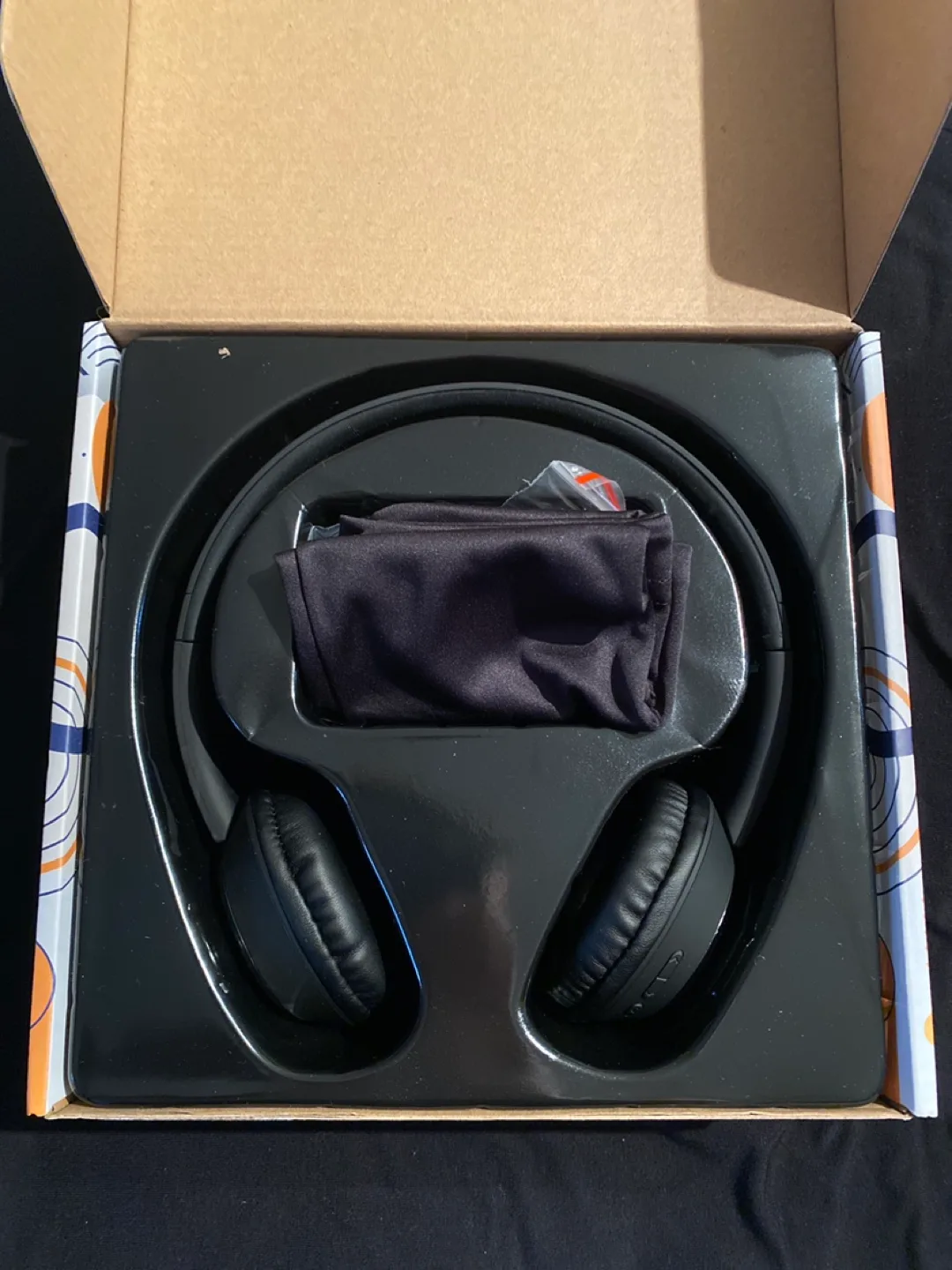 Oreo Beebop Wireless Headphones image indicator(4)