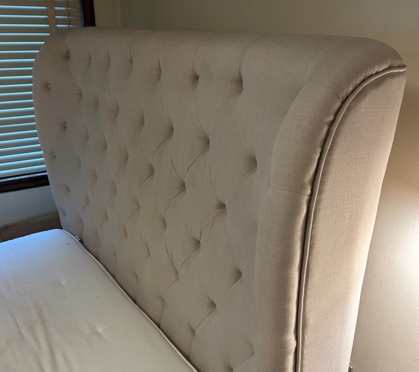 Jillian Upholstered Wingback Bed Frame - photo 4