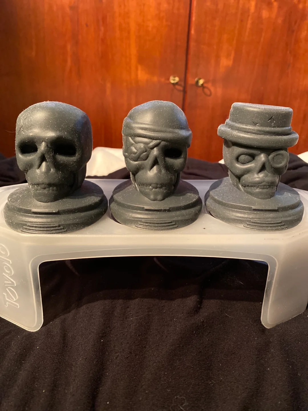 Cocktail Skull Bar Spoon & Skull Ice Cube Molds image indicator(4)