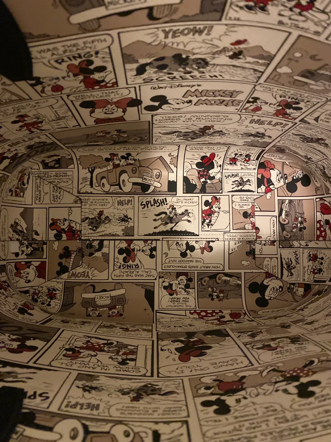 Disney X Kate Spade Reversable Minnie Mouse Tote with Wristlet image indicator(5)