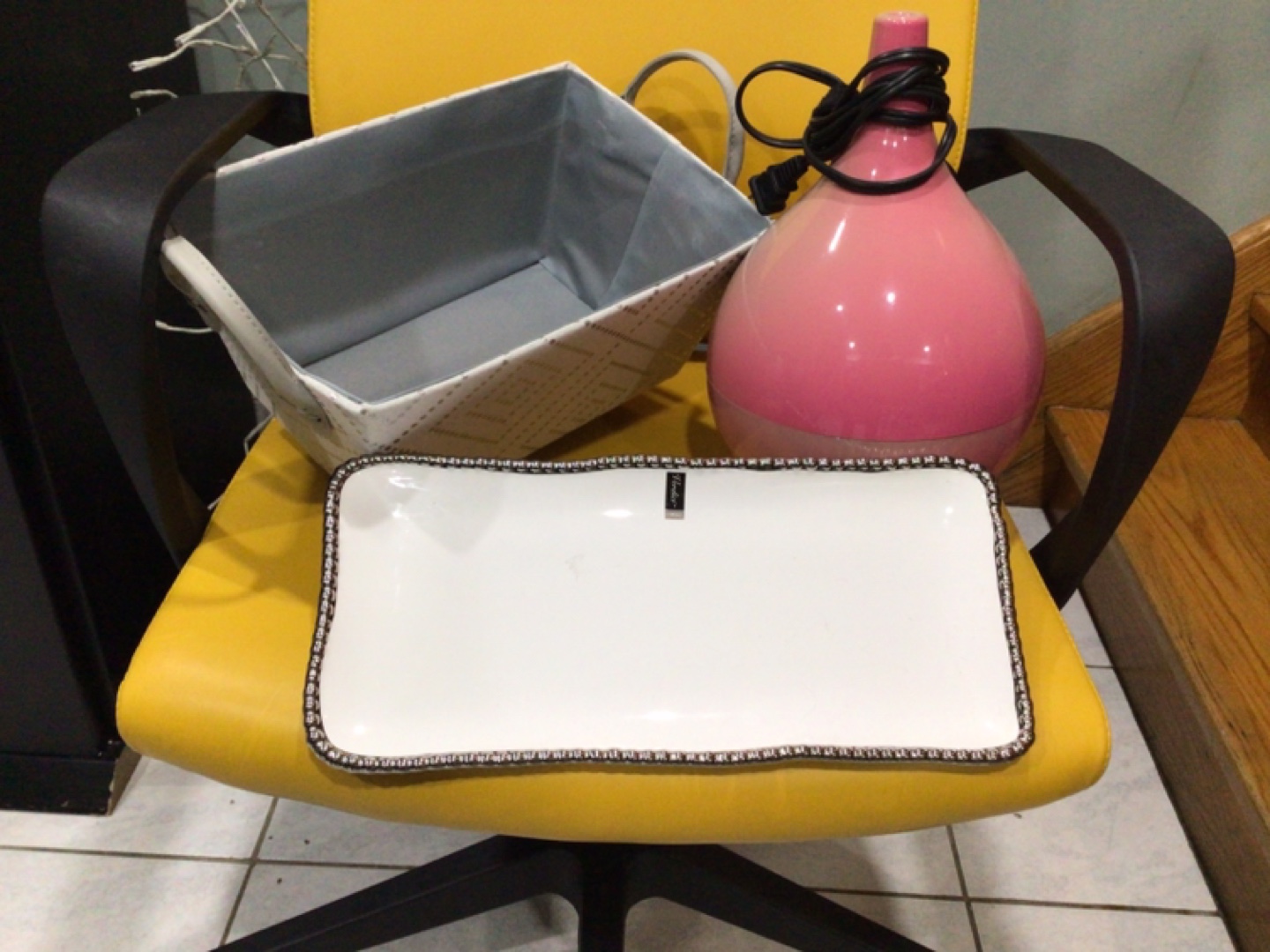 Decorative Items Bundle:  Basket, Tray & Diffuser