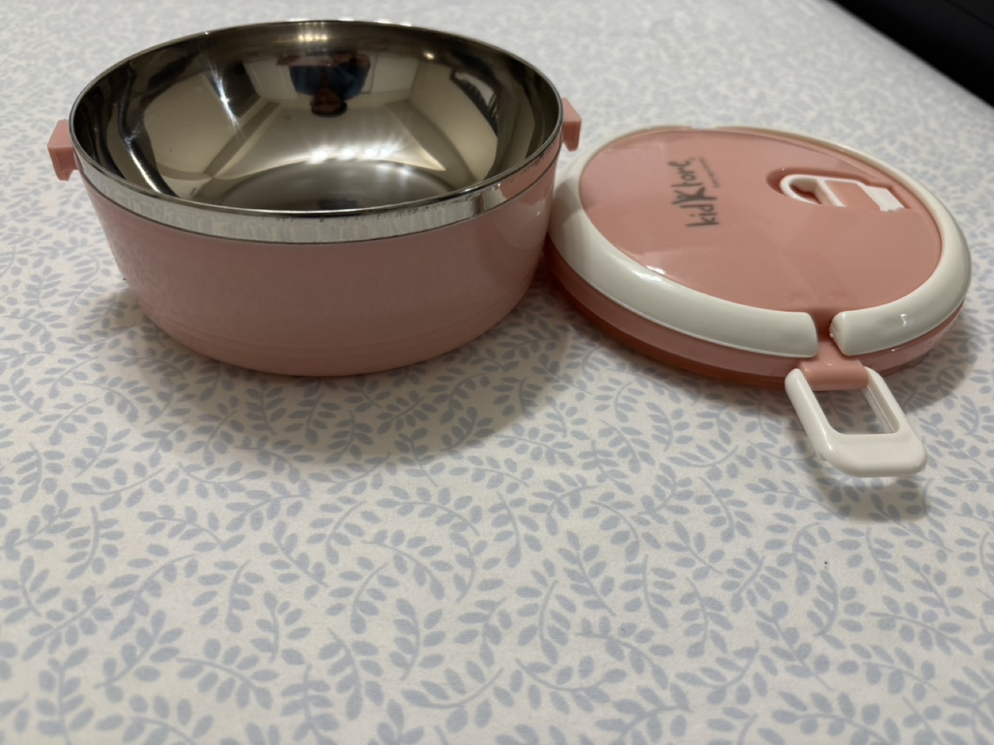 Blue,Pink, Green Stainless Steel Lunchbox with Handle to hold - photo 3