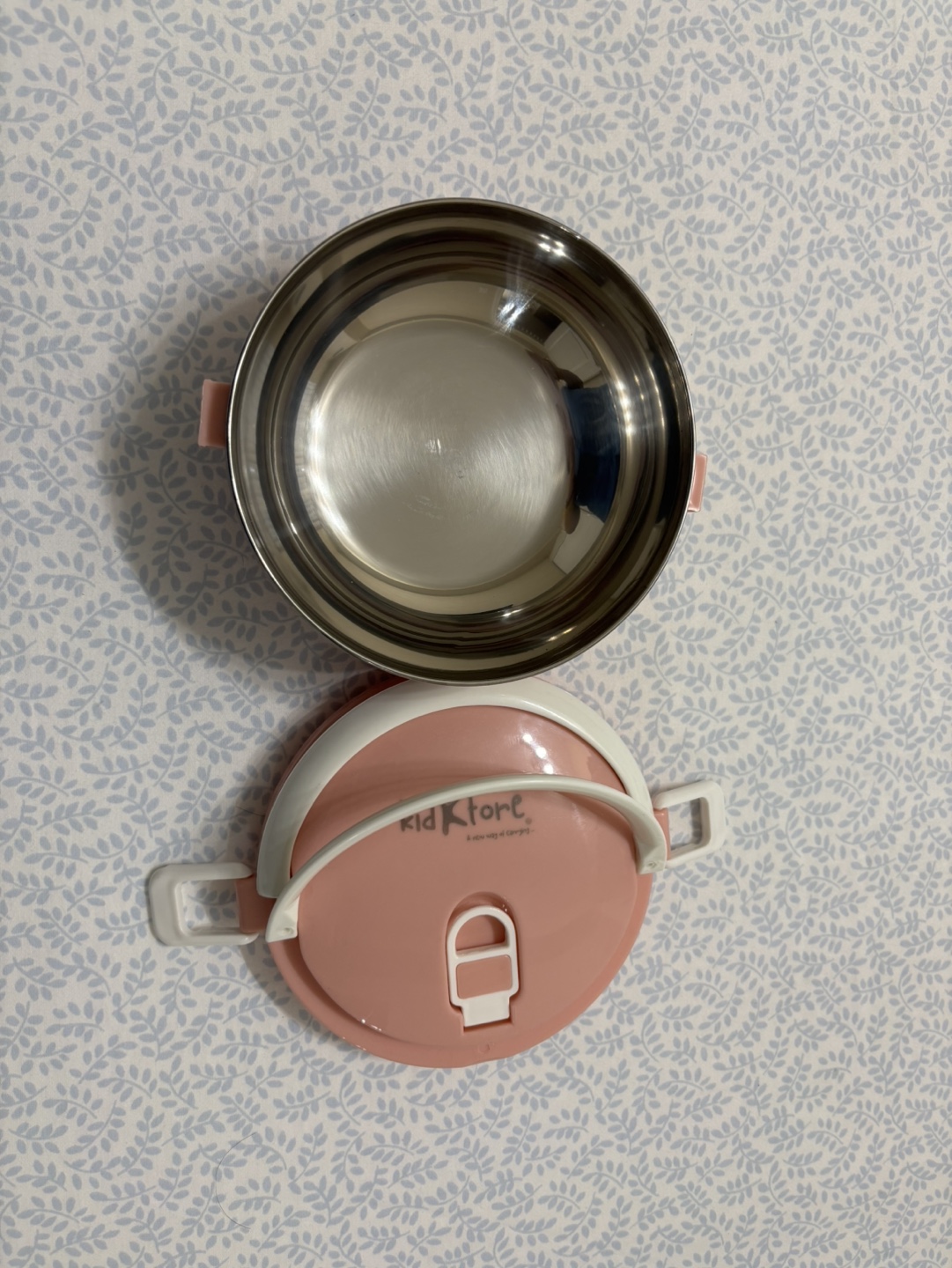 Blue,Pink, Green Stainless Steel Lunchbox with Handle to hold - photo 4