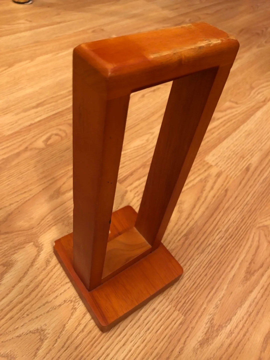 FiiO headphone stand thumbnail