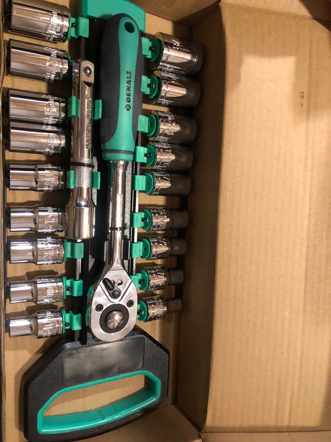 *Brand New*Denali 1/2-Inch, Drive Socket Set with Holder, 20pc image indicator(2)