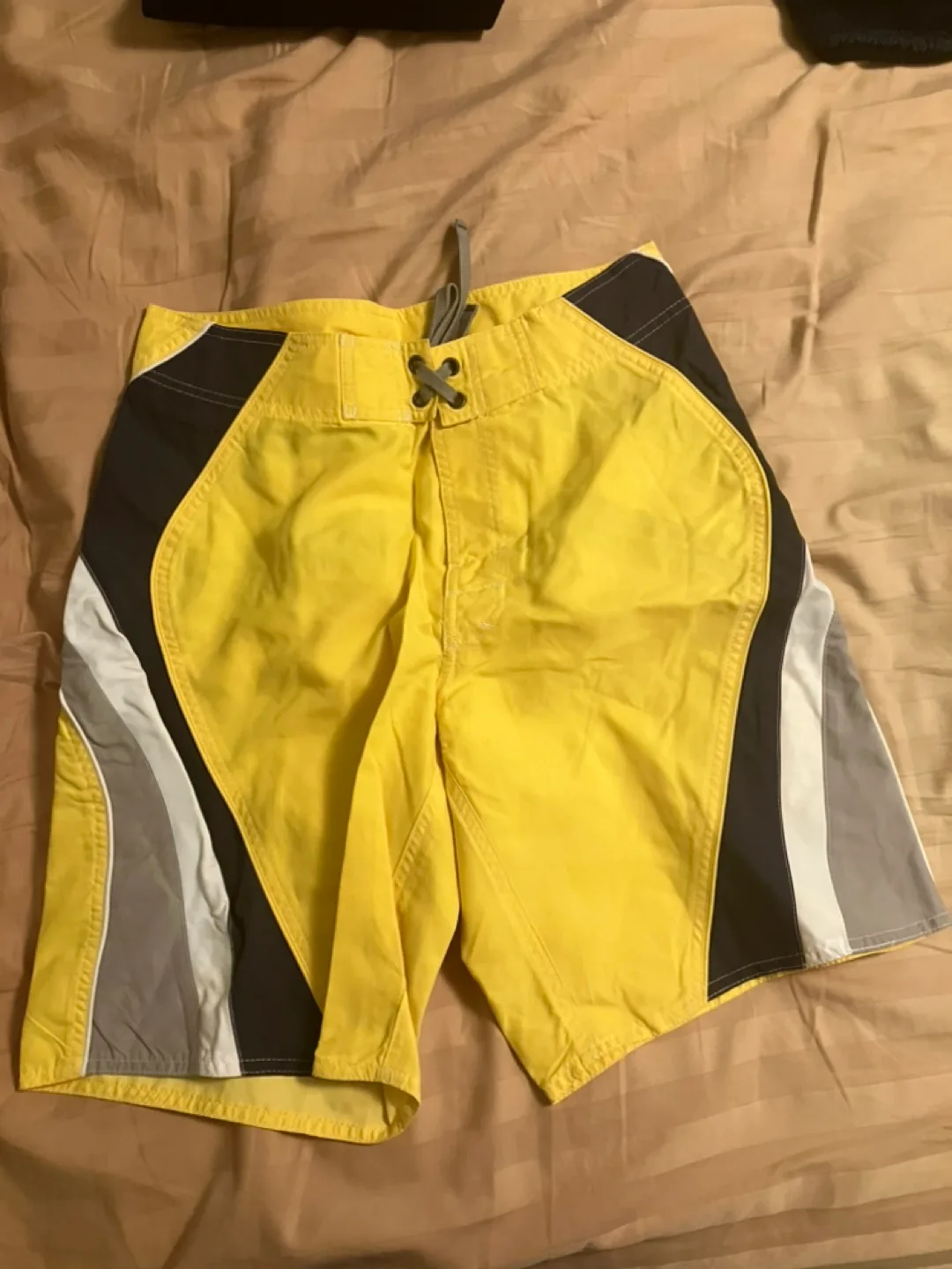 Yellow Size 6 Boys' Swim Trunks image indicator(3)