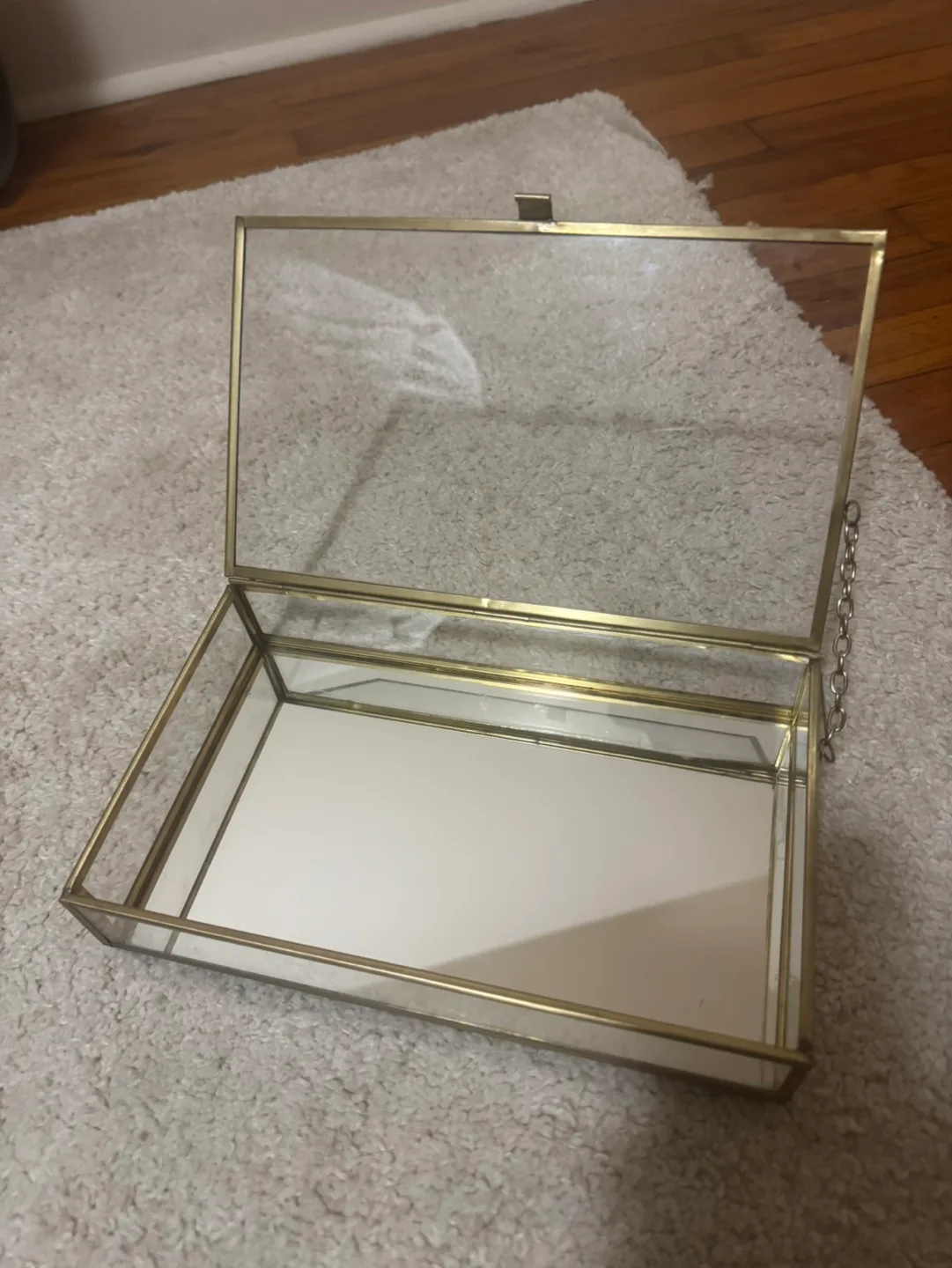 Elegant Gold Glass Jewelry Box with Lid image indicator(2)