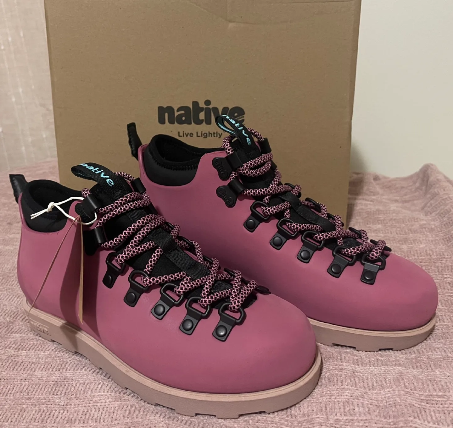 Native FitzSimons Citylite Bloom Boots - Mystic Pink, US 6/7 thumbnail