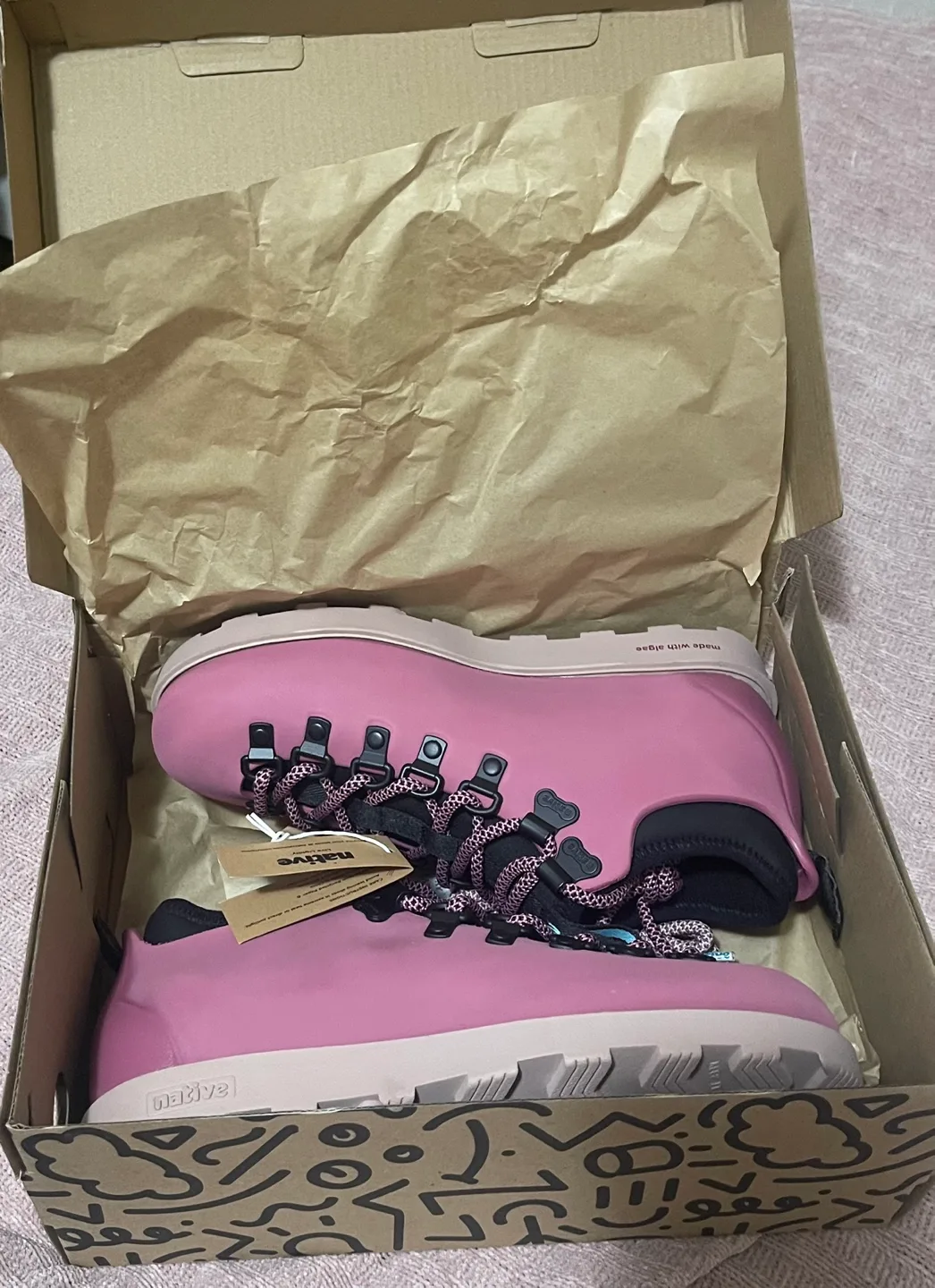 Native FitzSimons Citylite Bloom Boots - Mystic Pink, US 6/7 image indicator(2)