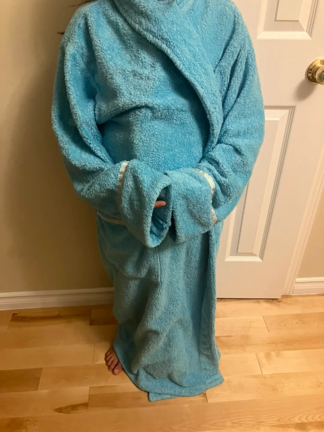 Women's Teal Plush Robe - Size Medium image indicator(2)