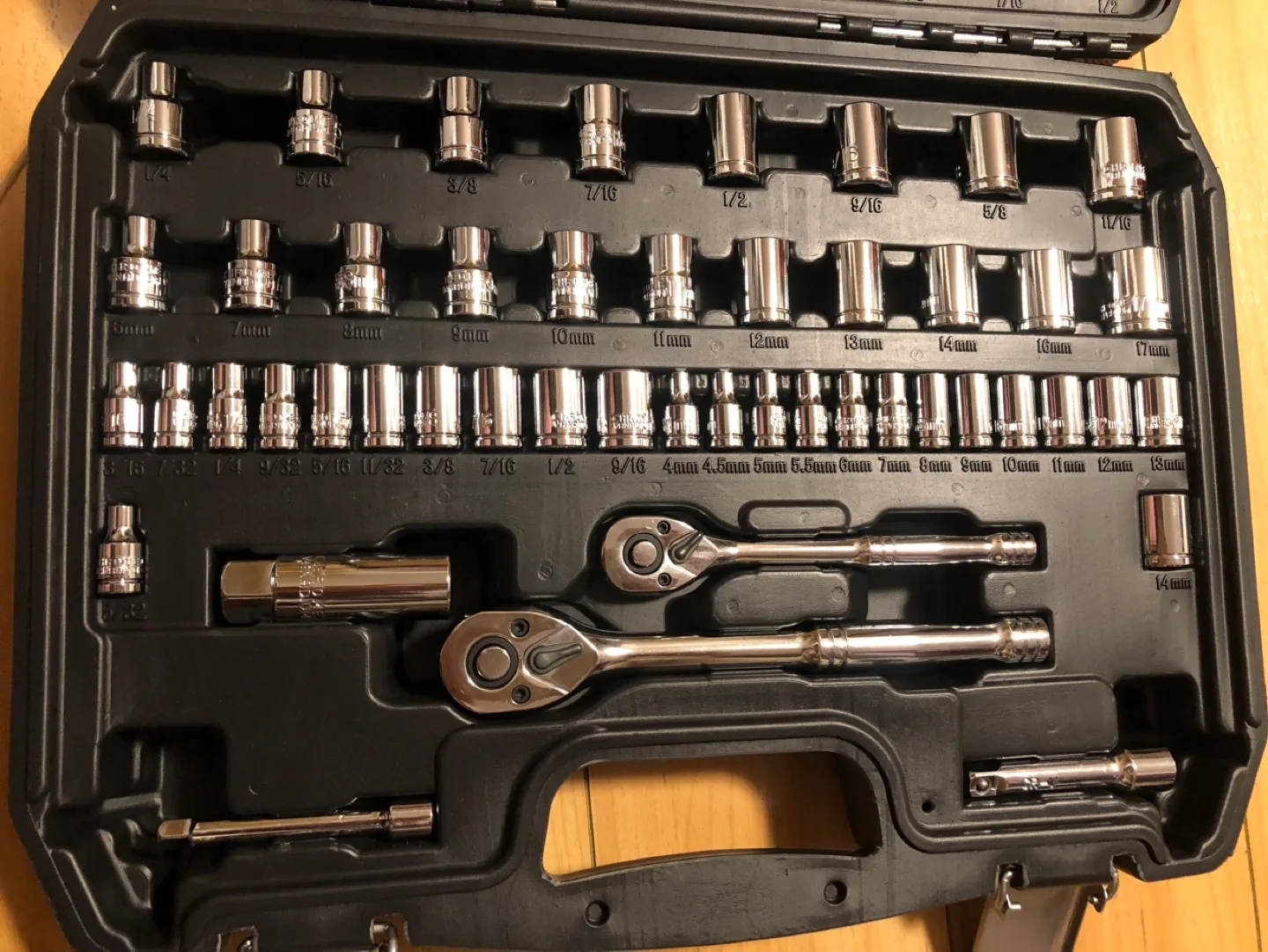 *Brand New* Socket Tool Set, Black, 85 Pieces image indicator(3)