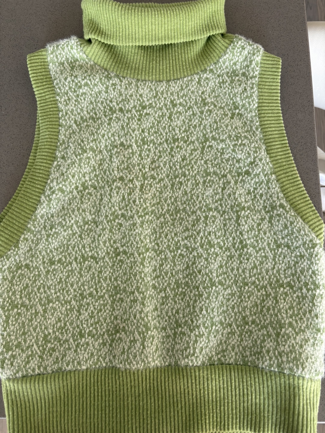 Green Turtleneck Sleeveless Sweater Vest