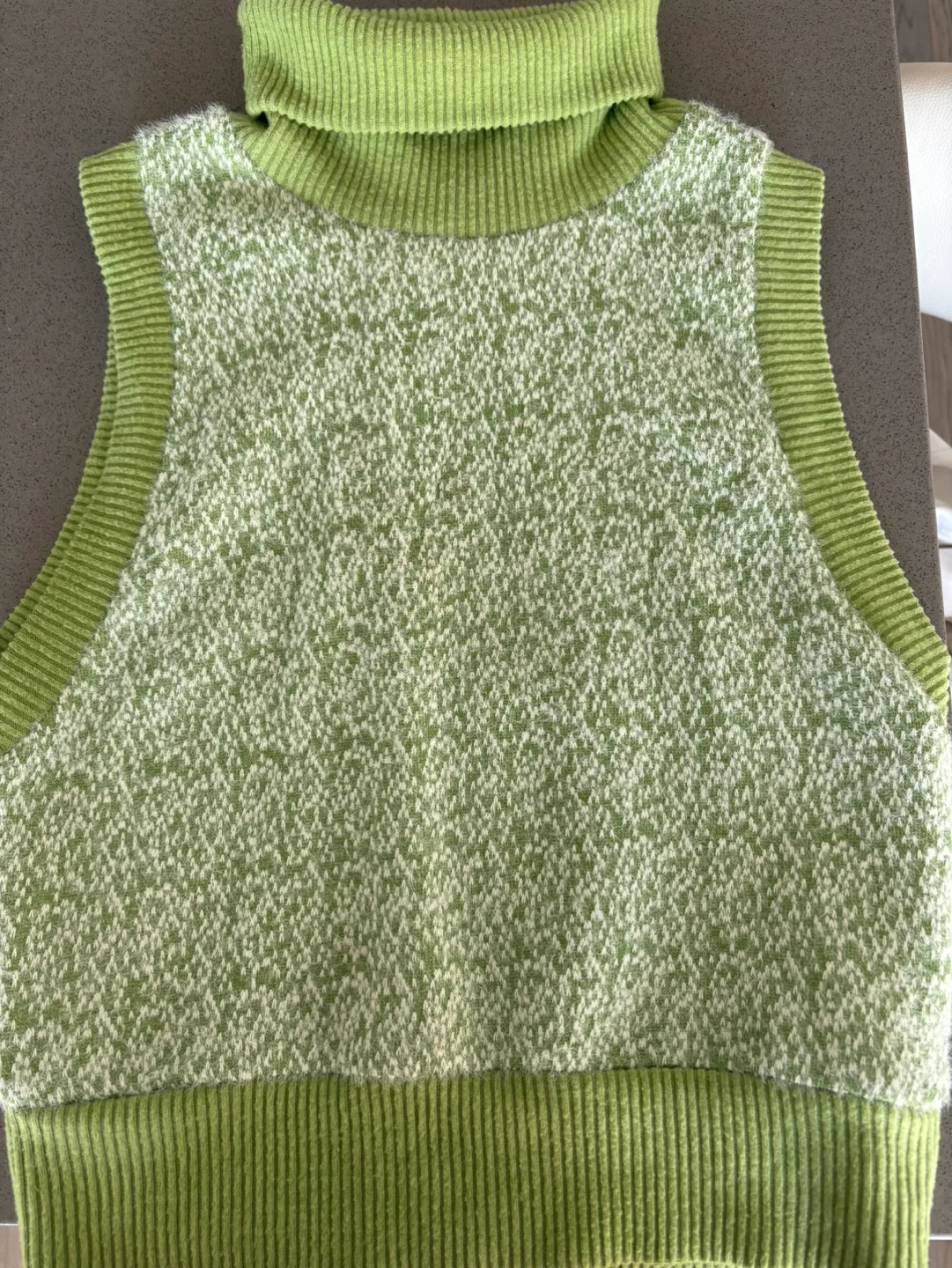Green Turtleneck Sleeveless Sweater Vest thumbnail