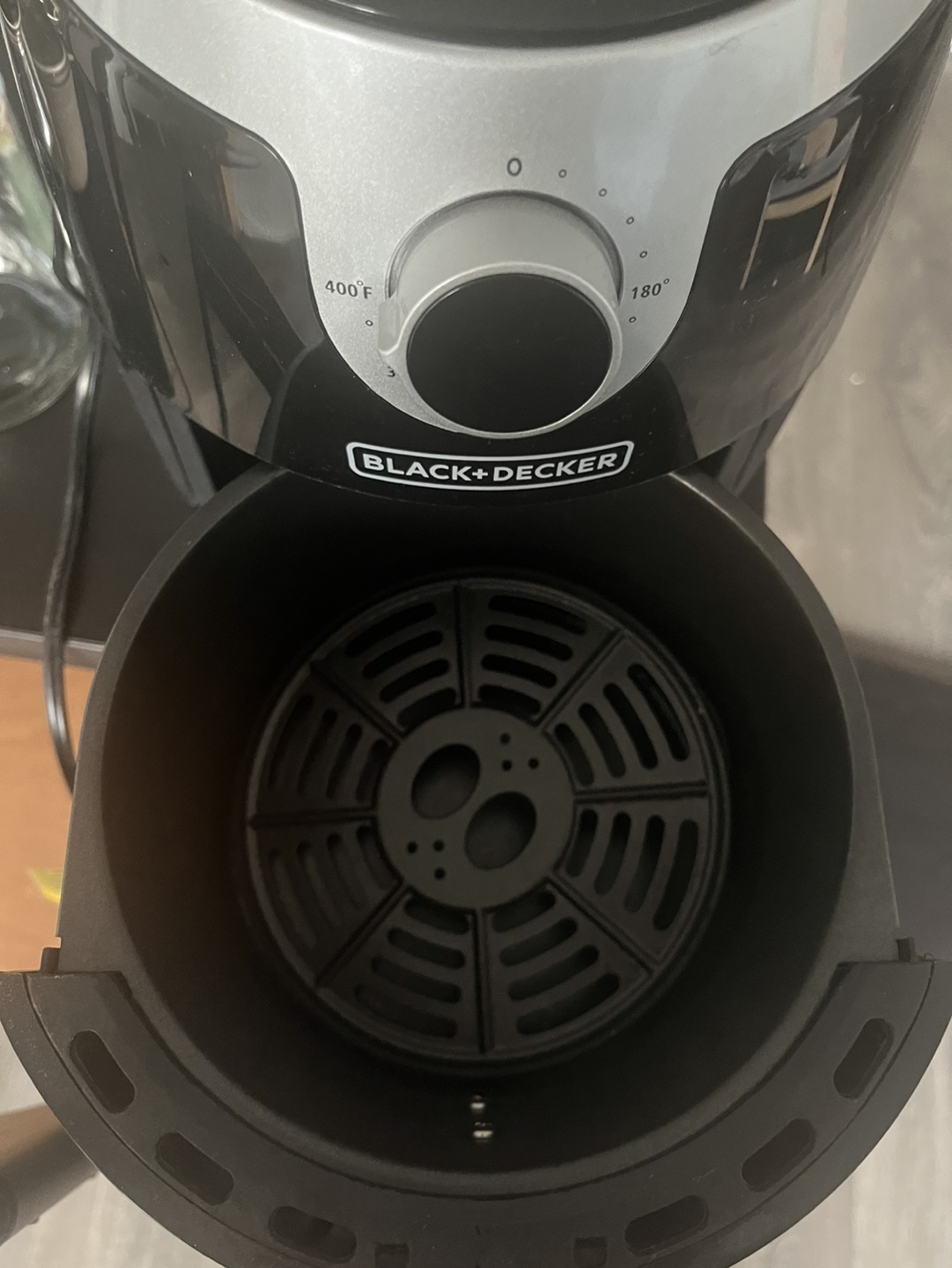 Black+Decker Air Fryer 2Q - photo 3