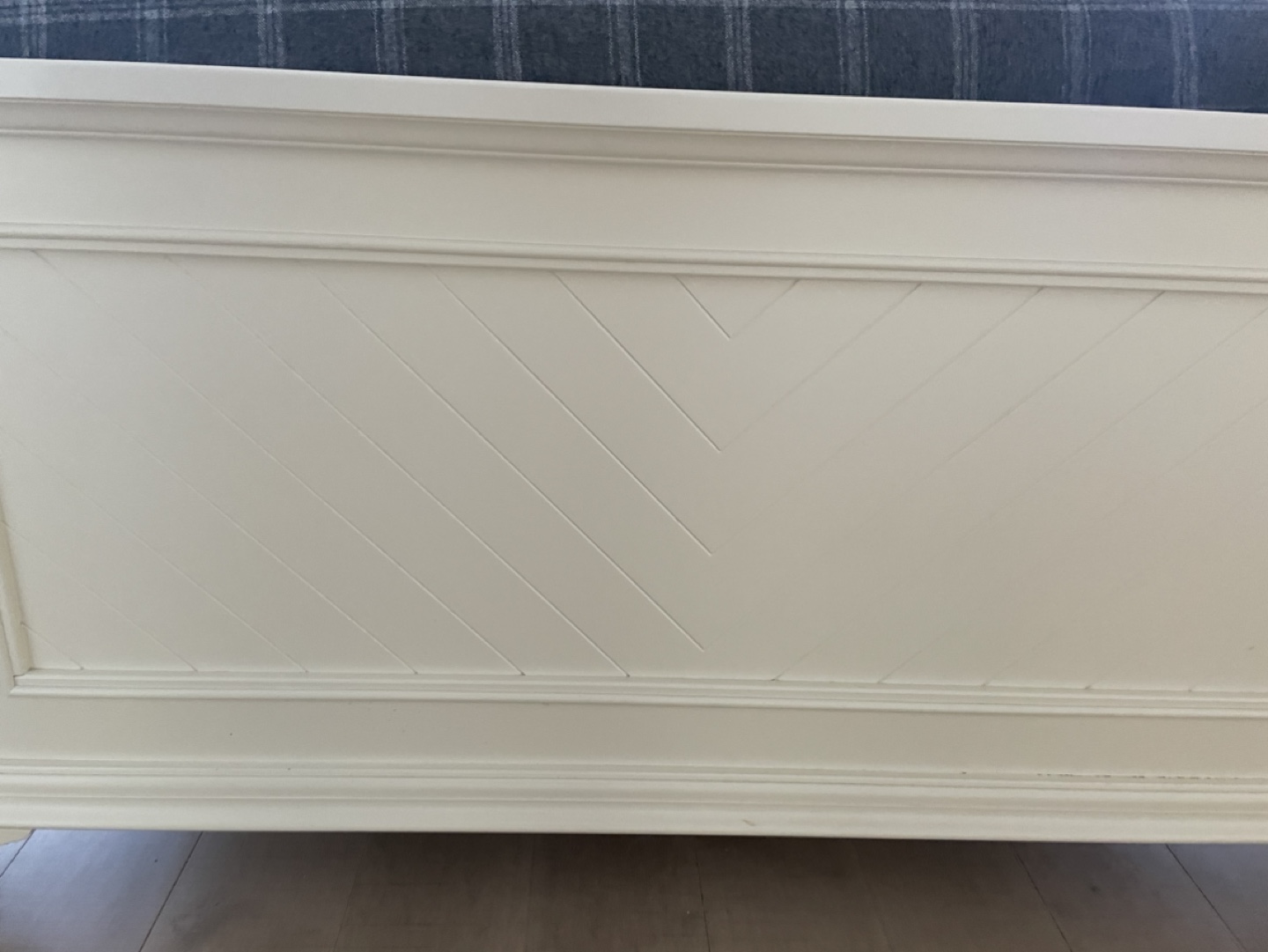 Queen Bedroom Set - Cream/Off-White - photo 3