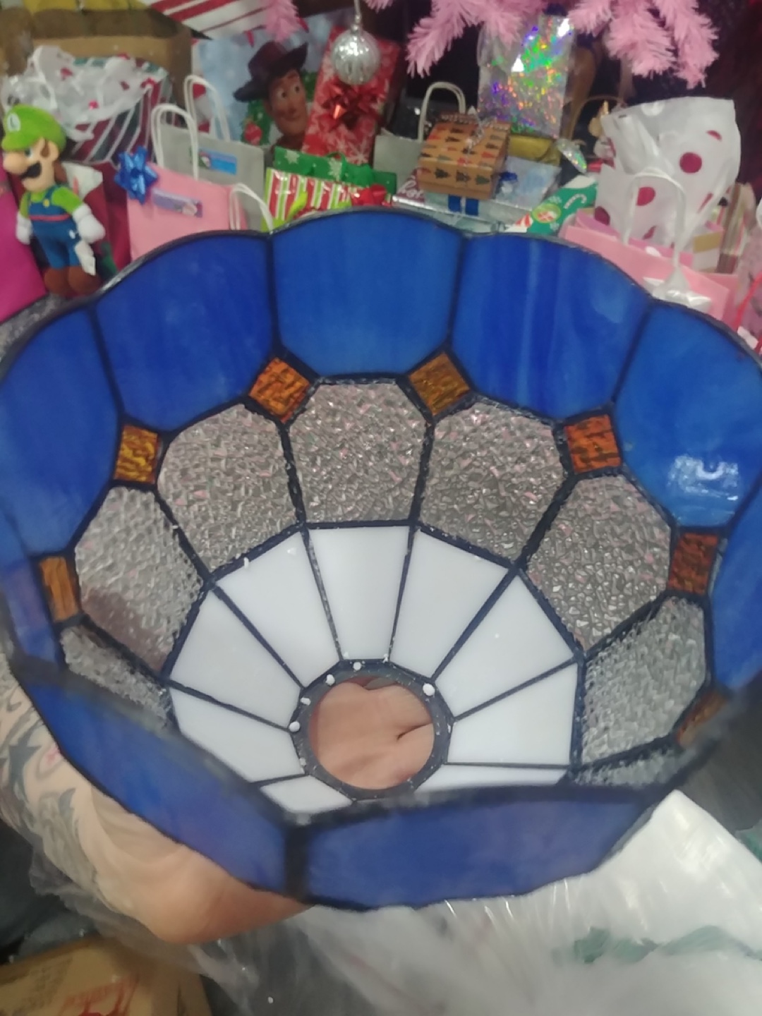 Beautiful Blue Stained Glass Lamp Shade - photo 2
