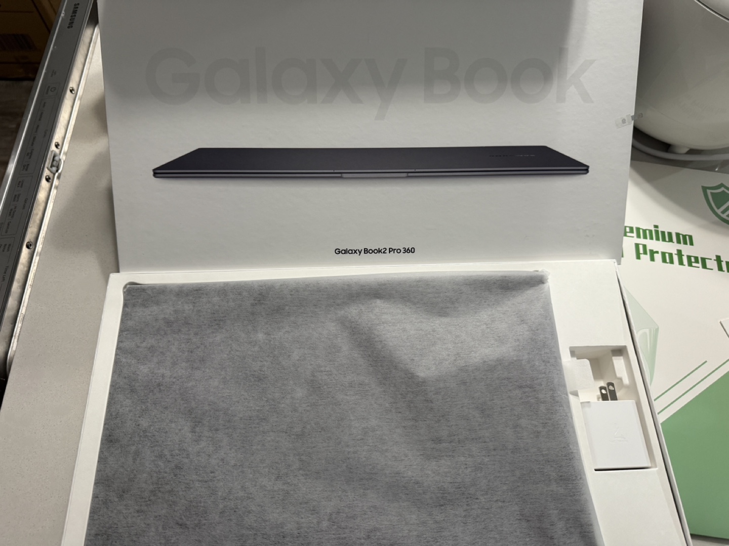 Samsung Galaxy Book2 Pro 360 Laptop - photo 2