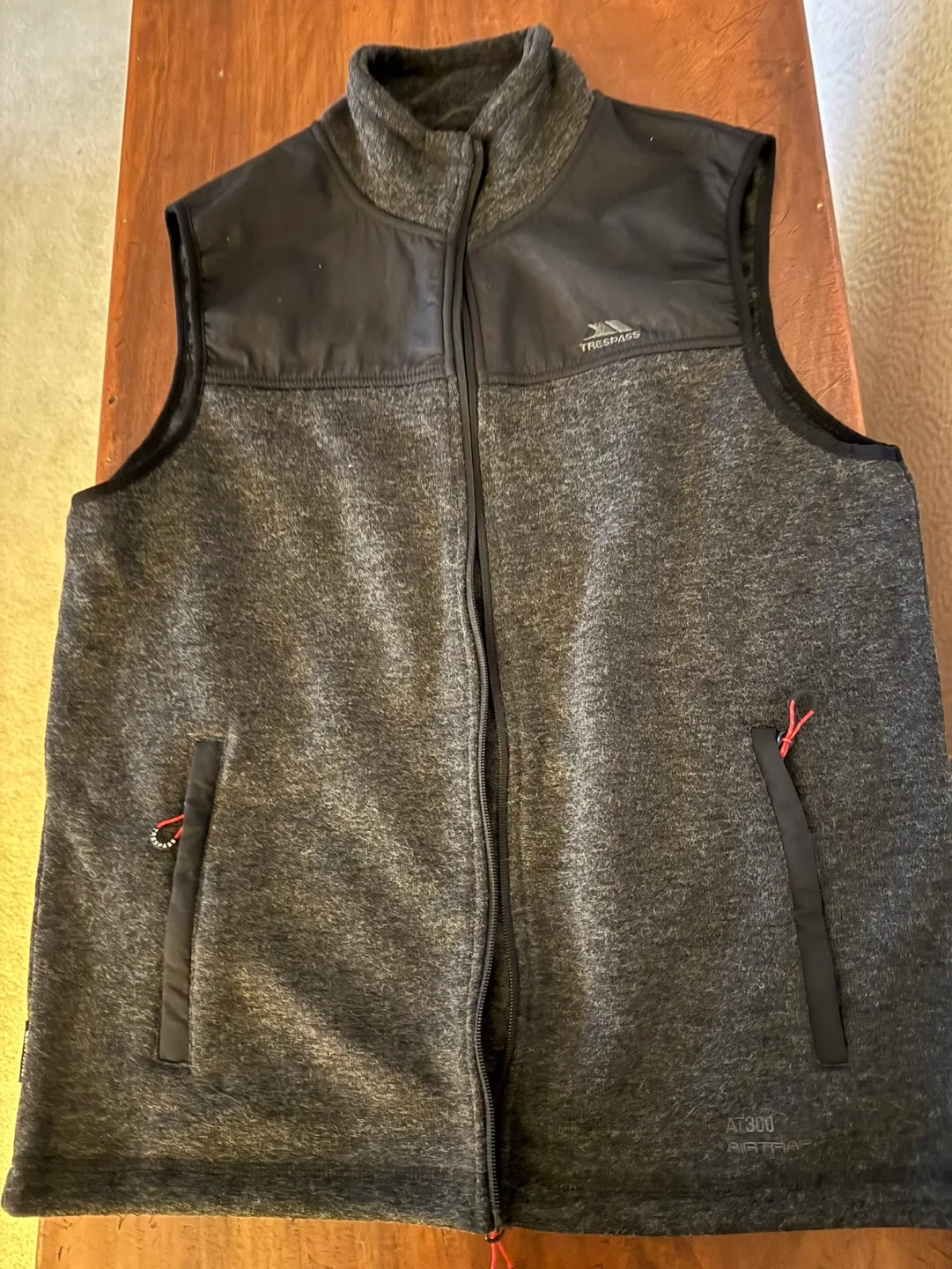 Two Men's Fleece Vests - Nautica and Trespass image indicator(4)