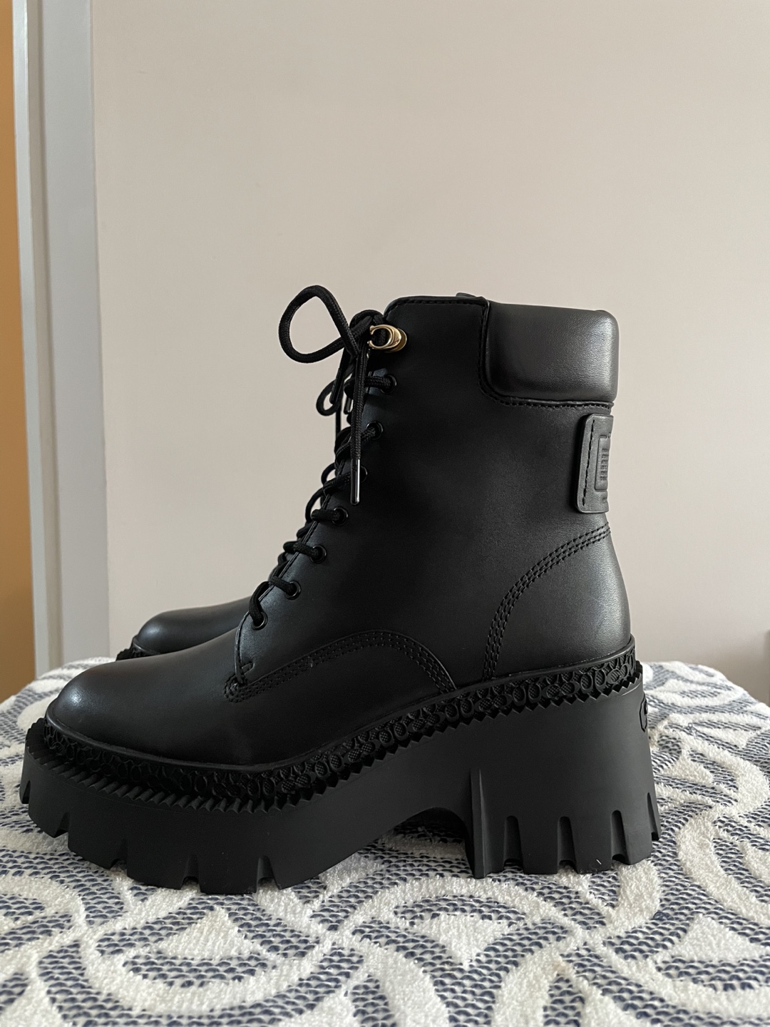 Coach Ainsley Leather Combat Boots - Size 7.5B - photo 4