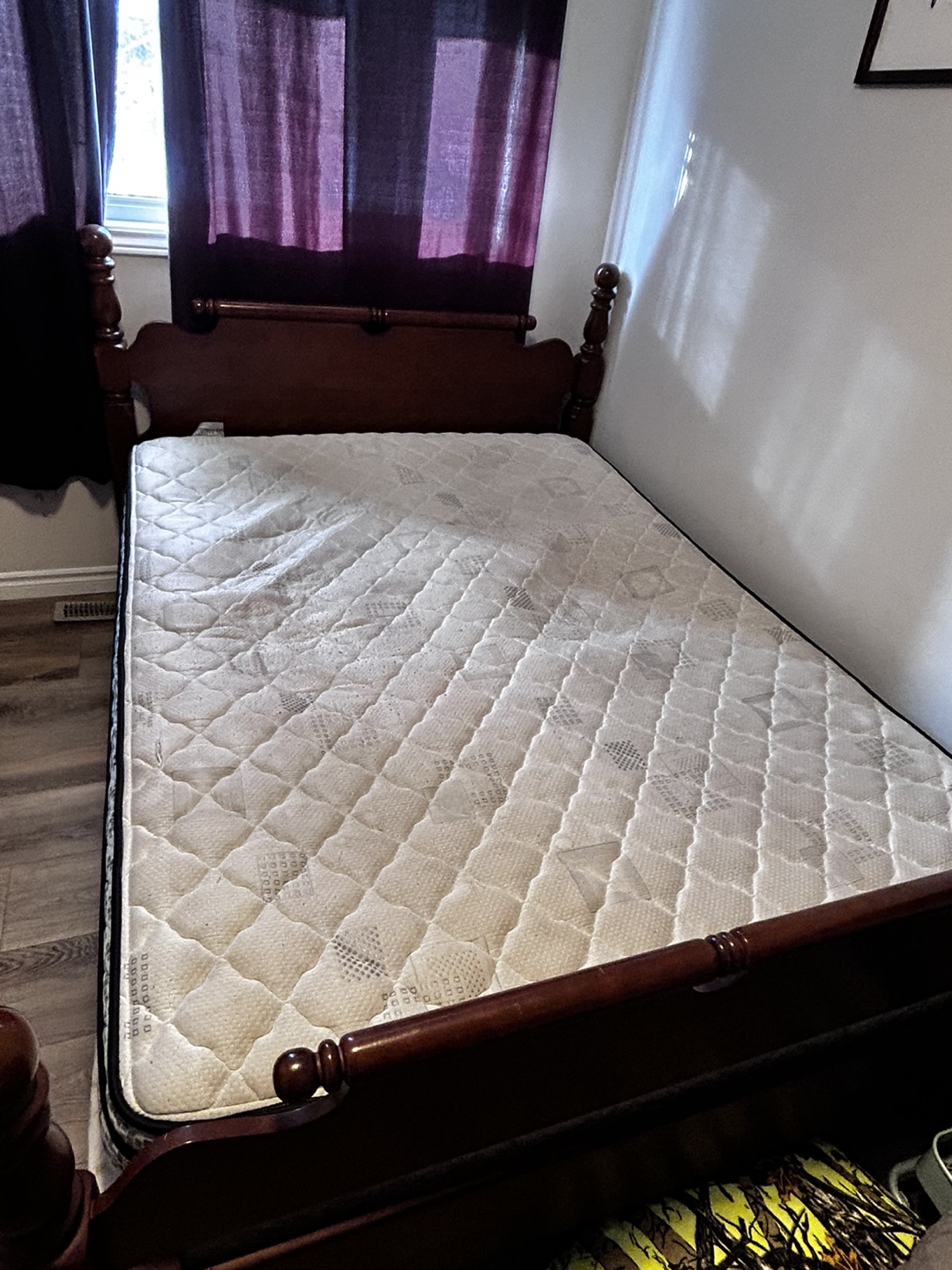 Queen mattress - photo 3