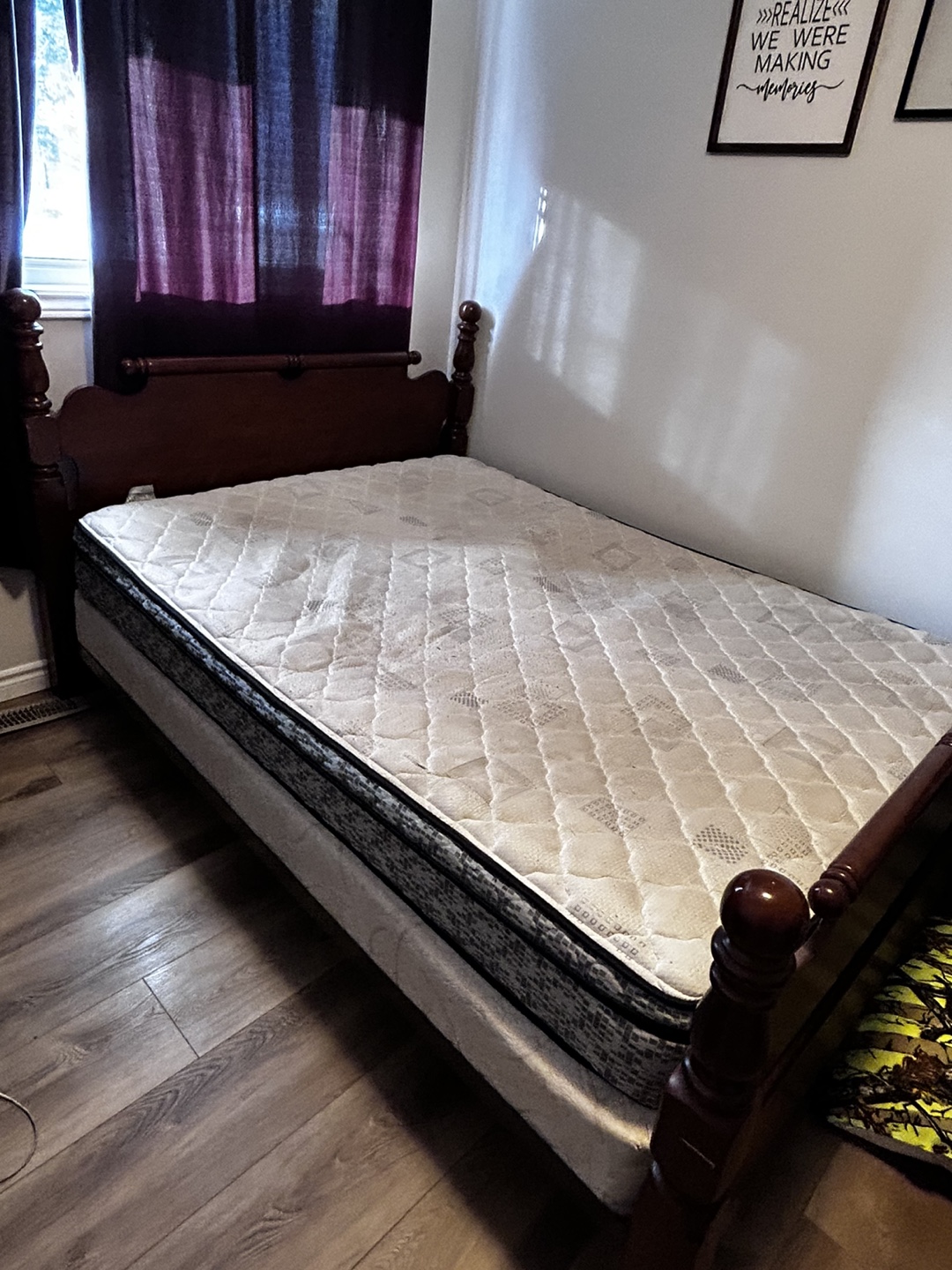 Queen mattress - photo 2