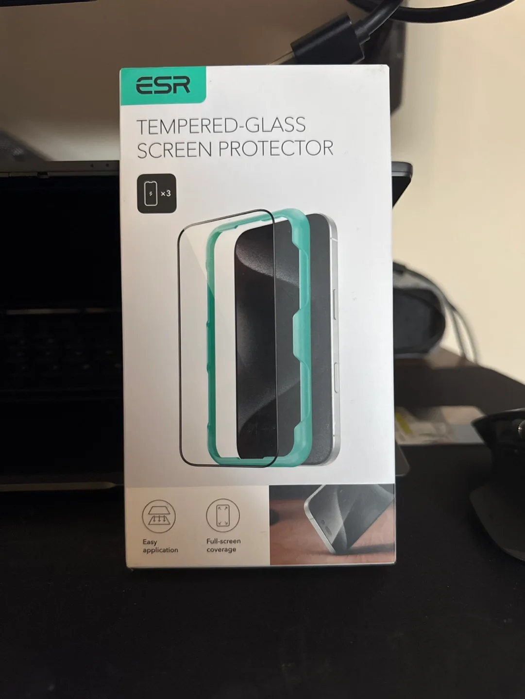 ESR Tempered-Glass Screen Protector (3-Pack) for iPhone 15/16 thumbnail