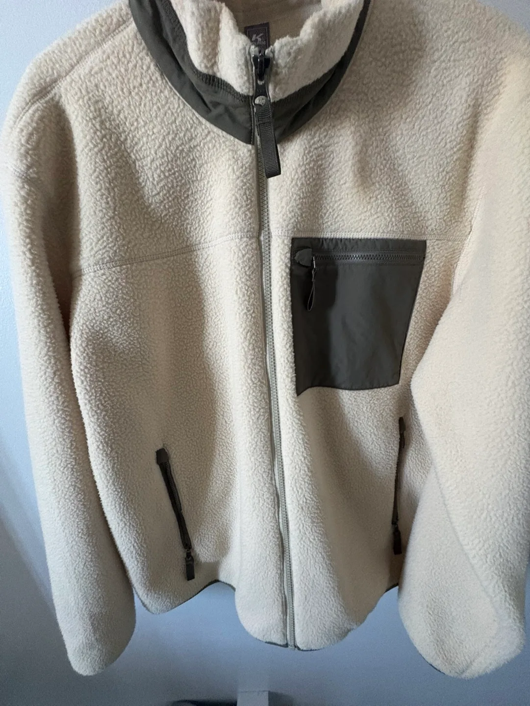 Cream-coloured Fleece Jacket thumbnail
