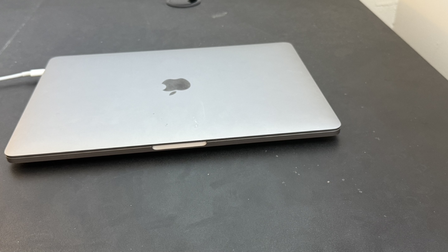 MacBook Pro Laptop - photo 2