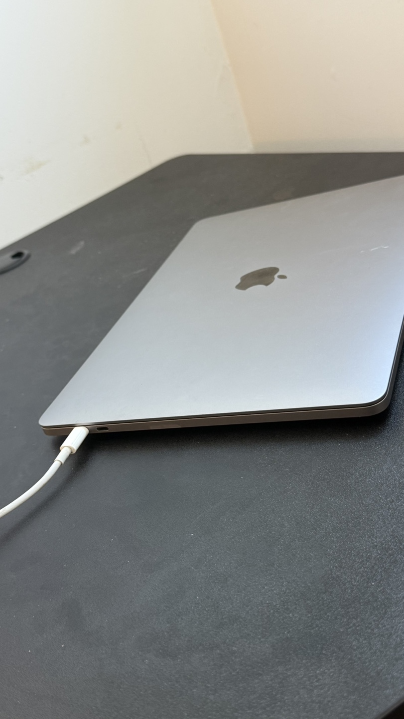 MacBook Pro Laptop - photo 3