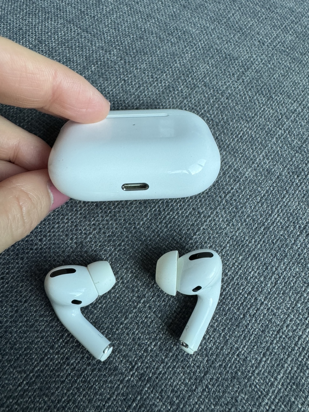 Apple AirPods Pro 1st generation